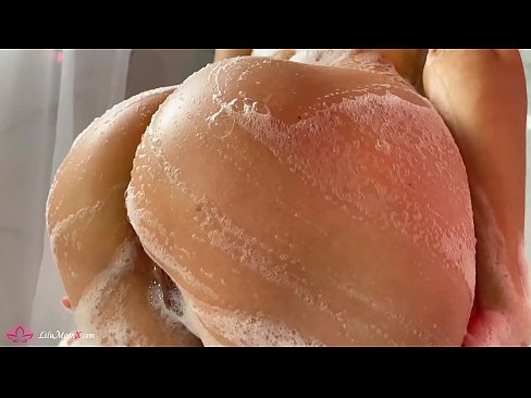 ❤️ Brunette Masturbates Pussy with Vibrator to Intense Orgasm in Shower សិចខ្លាំង នៅពួកយើង  ️❤